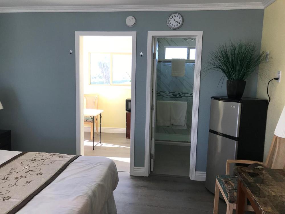 Room image 3