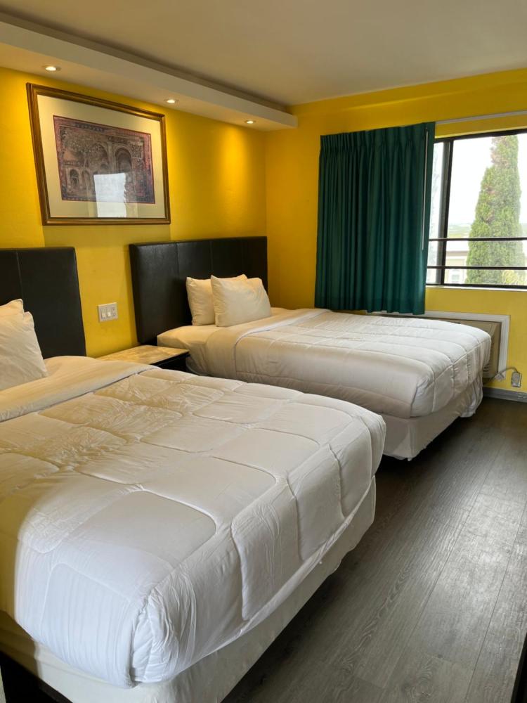 Room image 2
