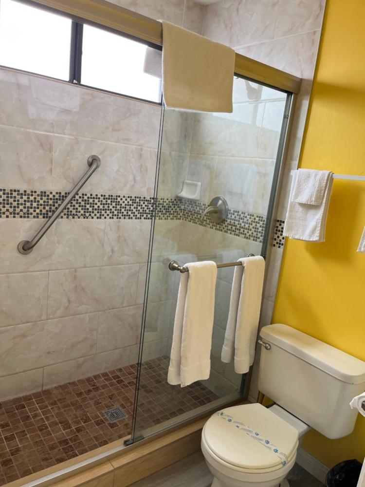 Room image 5